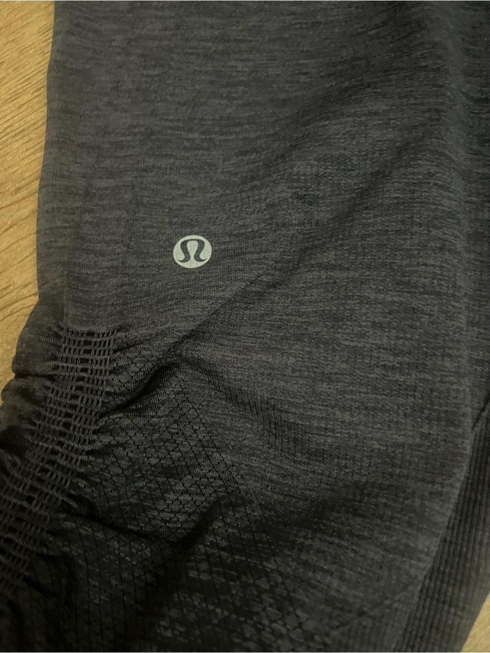 Lululemon Athletica In The Flow Crop Capri Leggings Heathered Grey Seamless Yoga